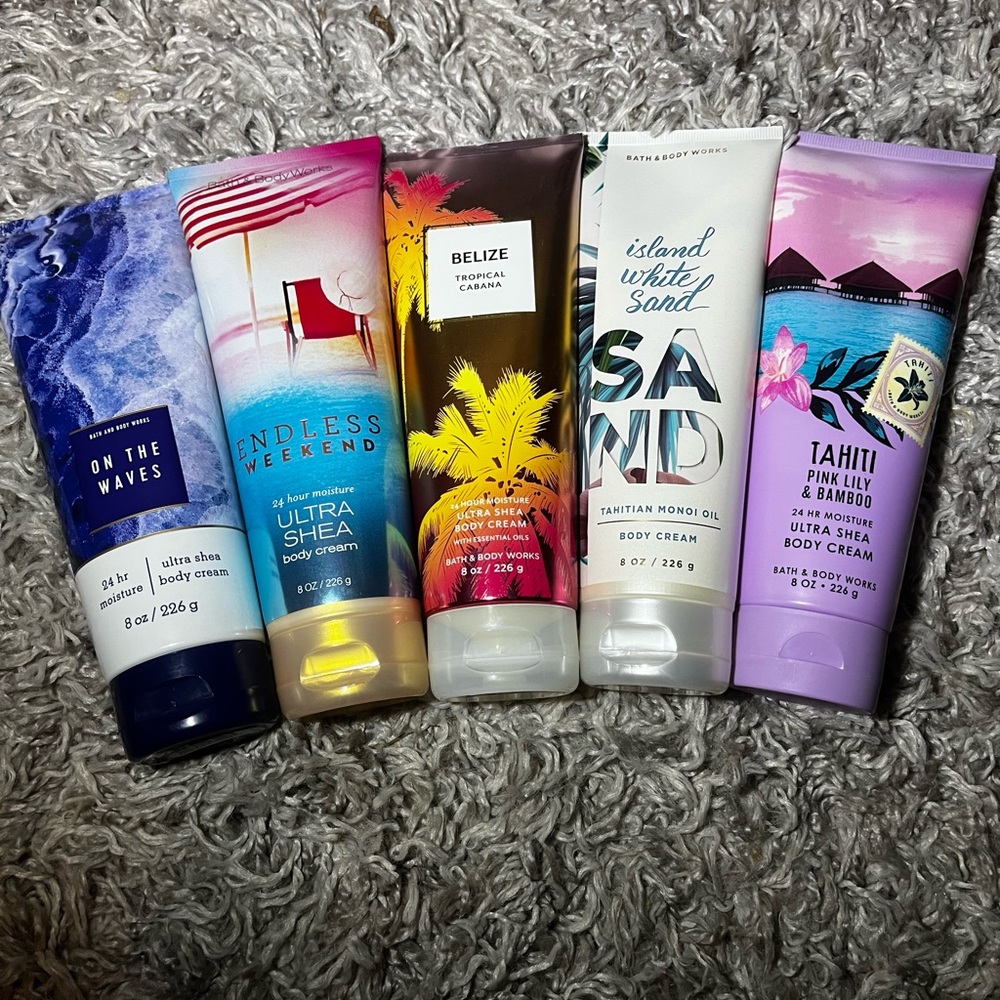 BATH AND BODY WORKS BODY CREAM SET